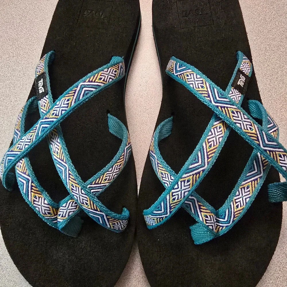 Teva Olowahu Sandals Womens Size 8 Black Teal Geometric Strappy Flip Flops Mush